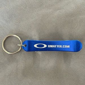 Oakley O matter skateboard keychain.